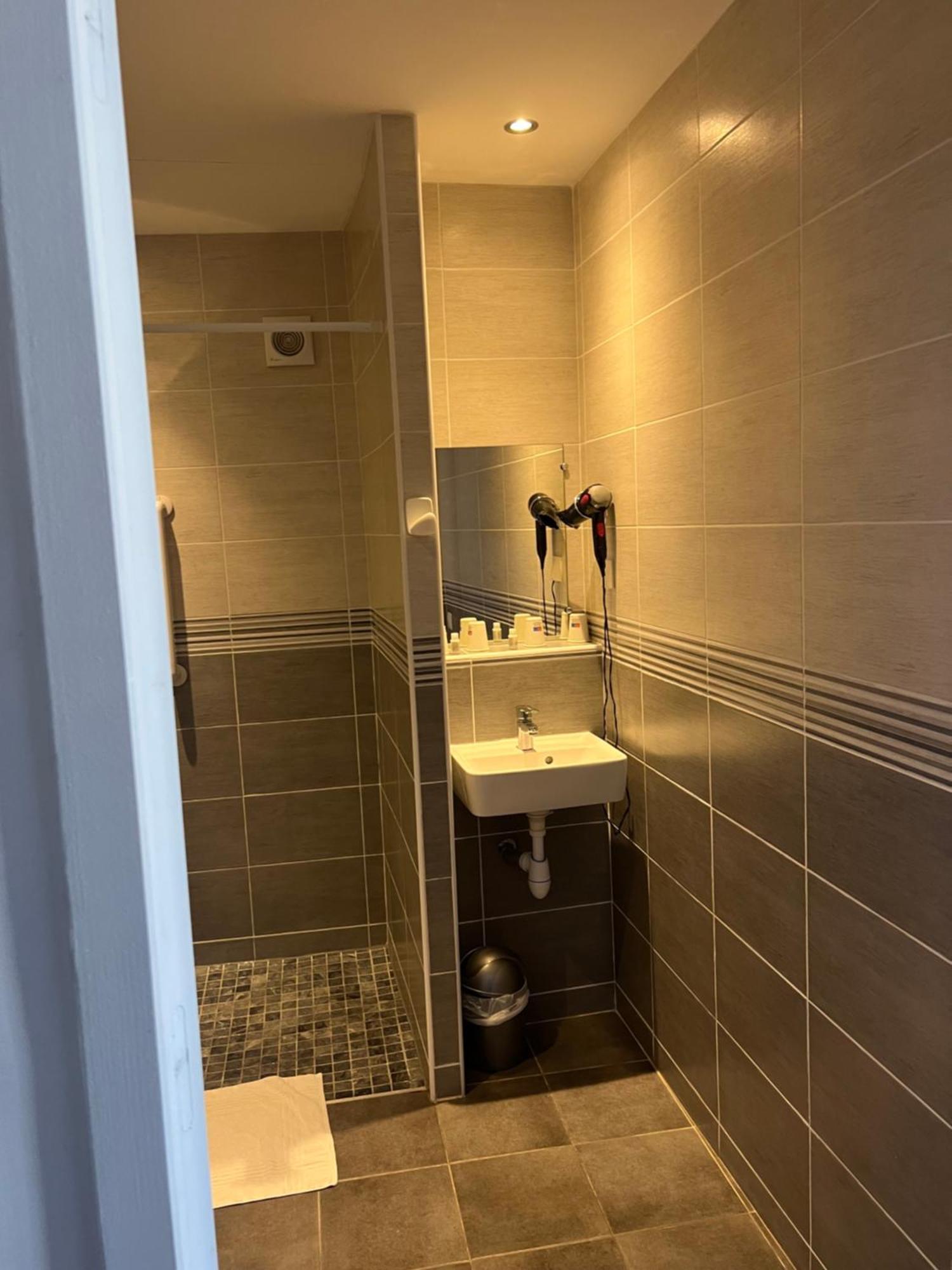 Hotel Des 2 Gares Auxerre Eksteriør billede